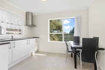 1/69 Hepburn Road, Glendene