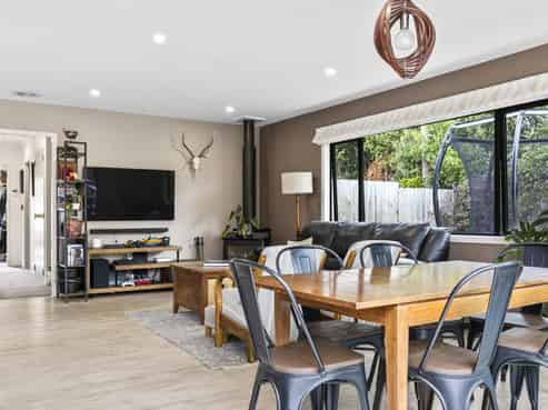 59 Balmoral Drive, Hilltop