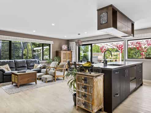 59 Balmoral Drive, Hilltop