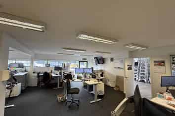 OFFICE / WAREHOUSE OR SHOWROOM
