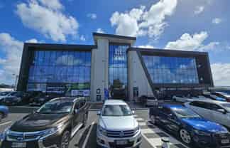 400sqm modern office space with ocean views