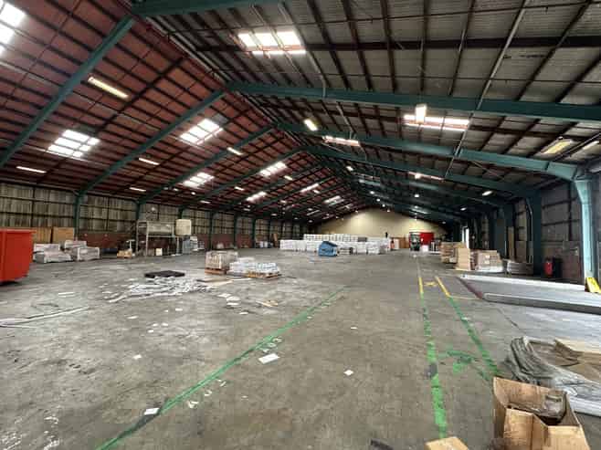 Large Scale Seaview Industrial Buildings