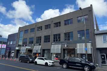 Showroom - Edge of the CBD