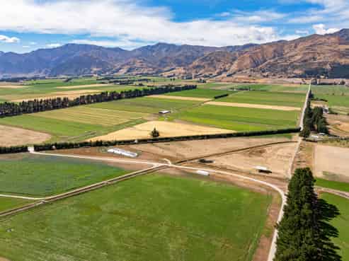 141 Domain Road, Lake Hawea