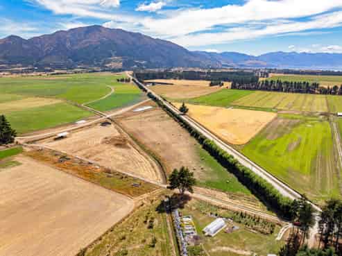 141 Domain Road, Lake Hawea