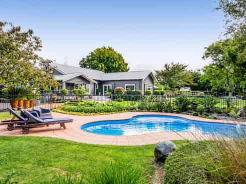500 Richmond Road, Lepperton