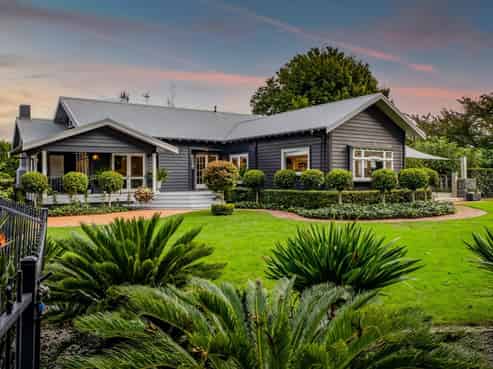 500 Richmond Road, Lepperton