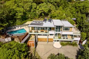 300B Paremata Road, Whitby