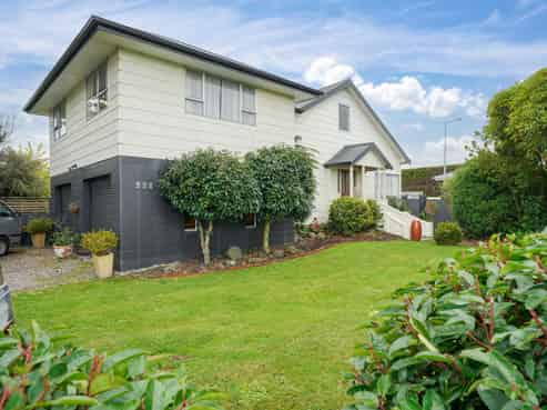 606 Tweed Street, Newfield