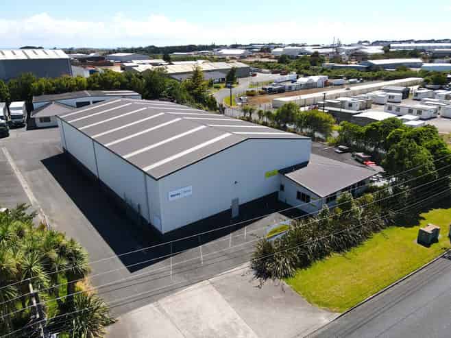 Nice Tidy Warehouse & Yard