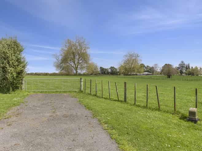 1532 Cambridge Road, Cambridge