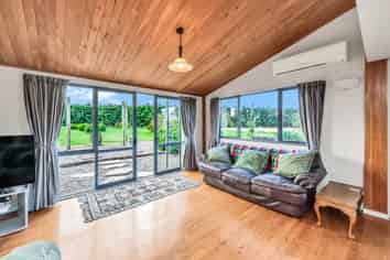 2047 South Eyre Road, West Eyreton