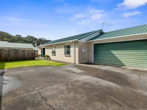 50A Paritutu Road, Spotswood