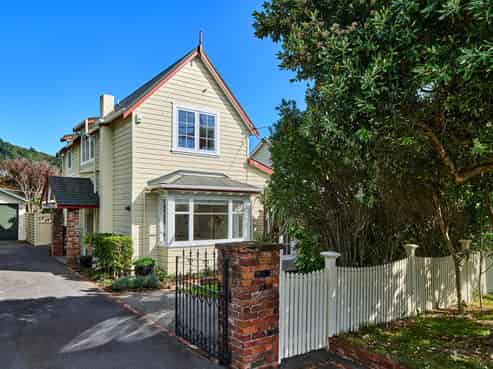 13 Miro Street, Eastbourne