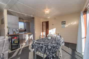 52 Balmoral Street, Marchwiel