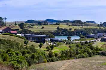 78 Rangitahi Road, Raglan