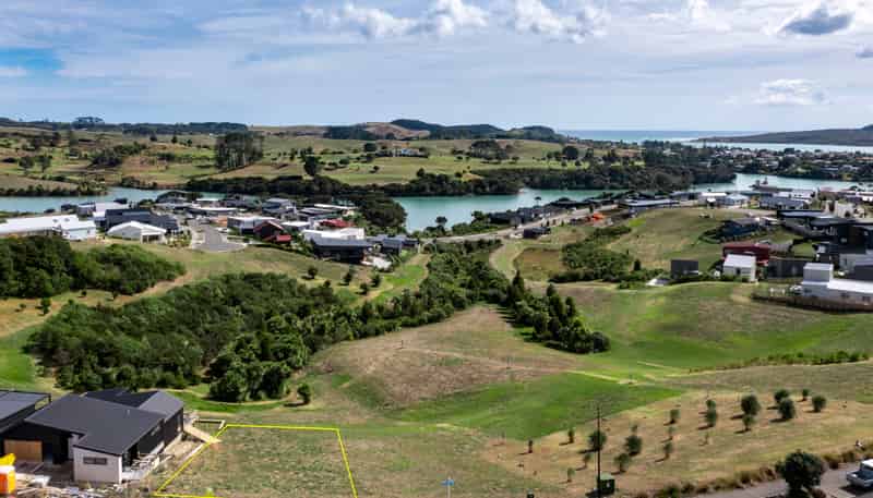 78 Rangitahi Road, Raglan