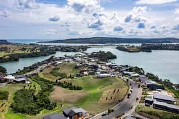 78 Rangitahi Road, Raglan