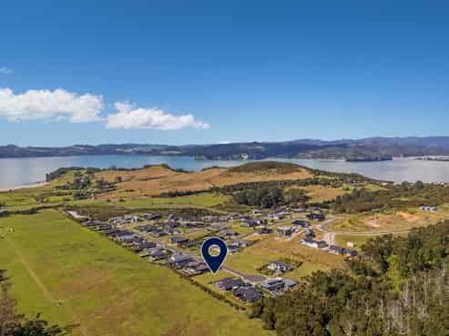 8 Tohetea Lane, Whitianga