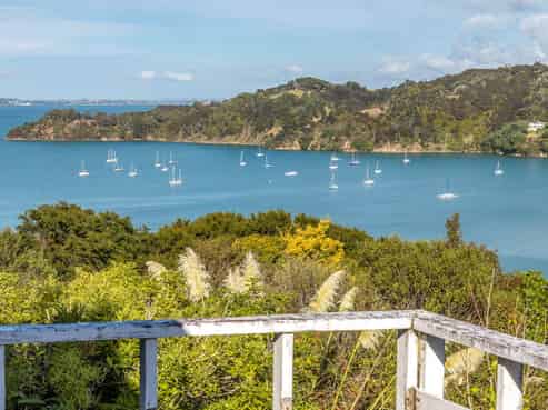 5 Burrell Road Extension, Oneroa