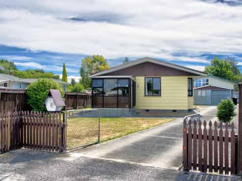 1 Lowes Place, Solway