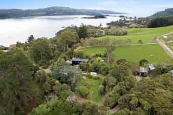 7 Chelivode Street, Waitati