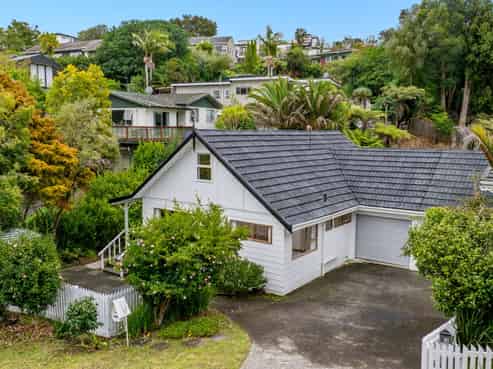 2/1 Trelawny Place, Hillcrest