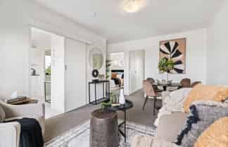 3 and 4/27 Caulton Street, Saint Johns