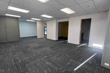 OFFICE AVAILABLE IN CENTRAL PAPAKURA
