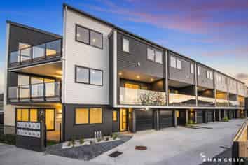 Unit 2 - 3/130 Rosebank Road, Avondale