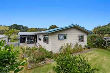 10 Bluett Road, Ohope