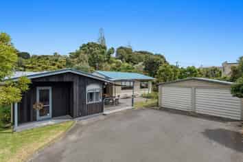 10 Bluett Road, Ohope