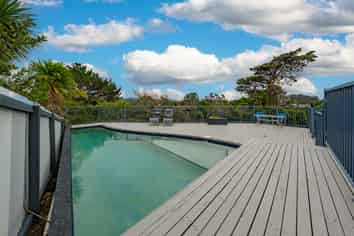 20 Burnham Road, Waitakere
