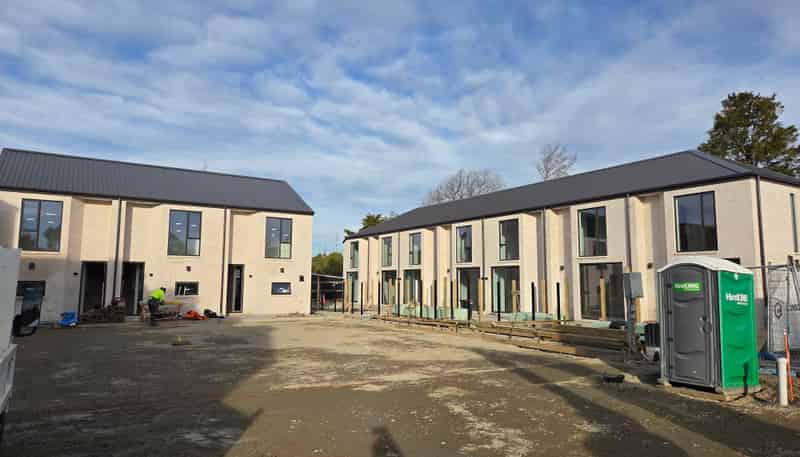 2 Bedroom/88 Holly Road, Saint Albans