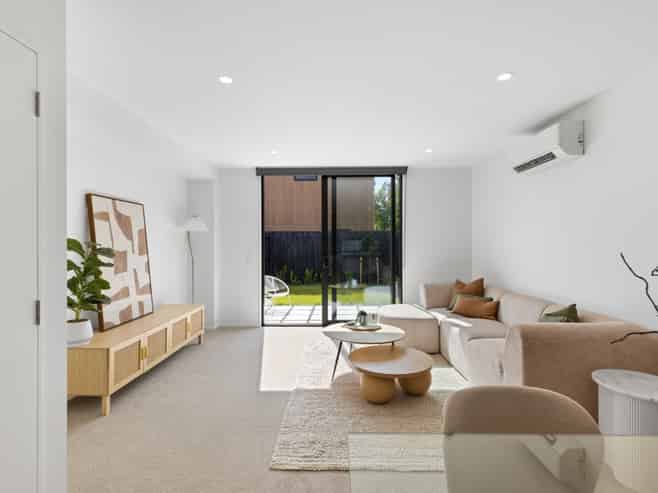 2 Bedroom/88 Holly Road, Saint Albans