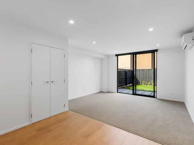 2 Bedroom/88 Holly Road, Saint Albans