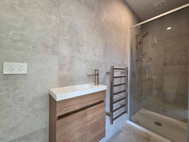 2 Bedroom/88 Holly Road, Saint Albans