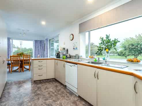 39 Brosnan Road, Levels