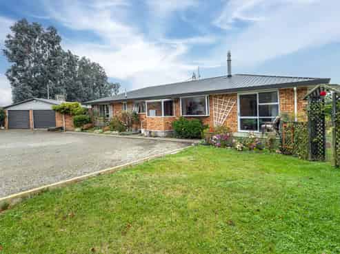 39 Brosnan Road, Levels