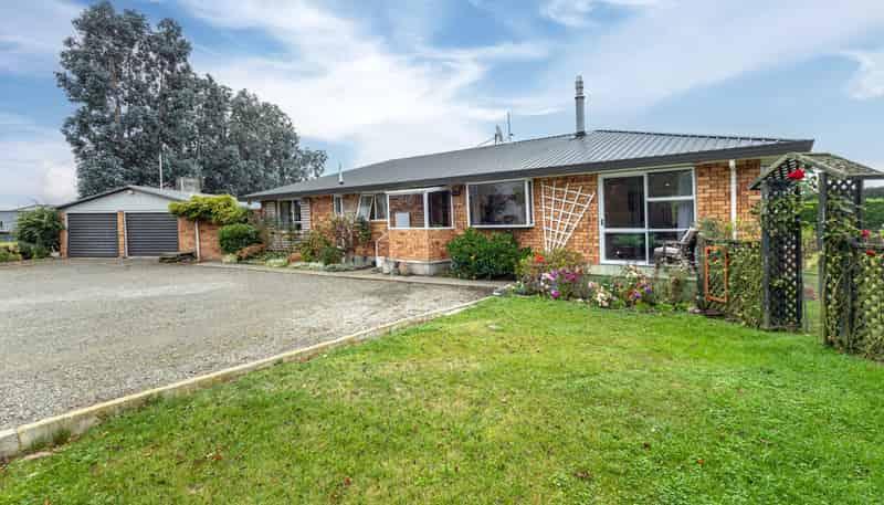 39 Brosnan Road, Levels