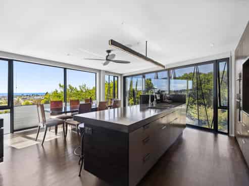 228 Collingwood Street, Nelson