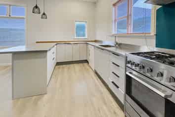 33 Happy Valley Road, Owhiro Bay
