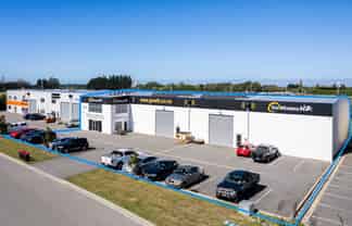 North facing warehouse & office- vacant possession 