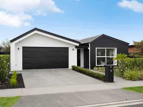 23 Probert Crescent, Greenhill Park
