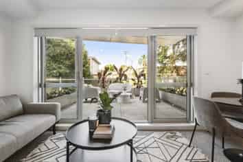 4 Wagener Place, Mount Albert