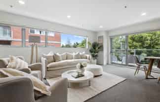 4 Wagener Place, Mount Albert