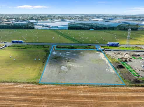 Dual Access Freehold Industrial Heavy Land