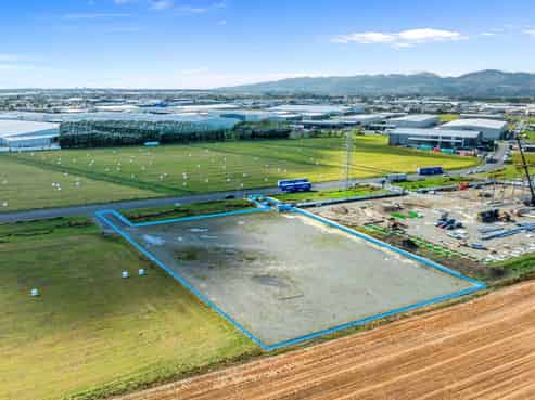 Dual Access Freehold Industrial Heavy Land