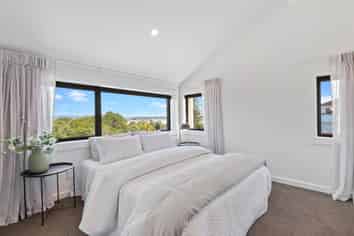 14/98-100 Walker Road, Point Chevalier