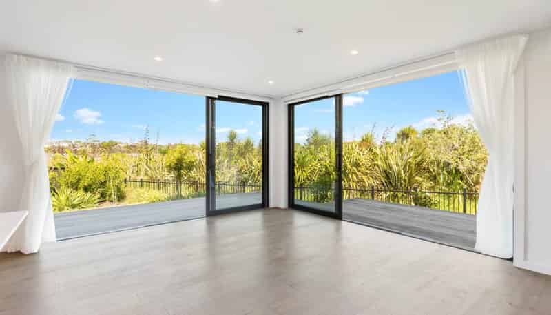 7/98-100 Walker Road, Point Chevalier
